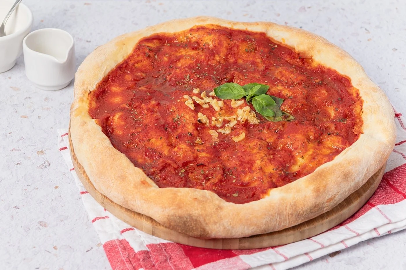 Pizza marinara en horno doméstico