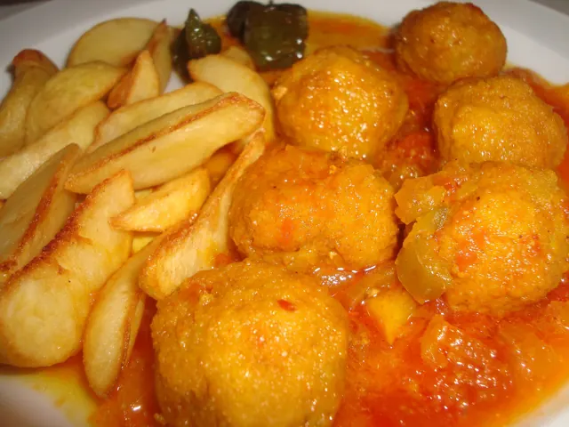 Albóndigas en salsa
