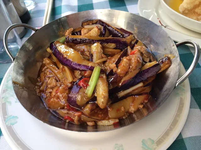 Berenjena con salsa de ajo (yuxiang)