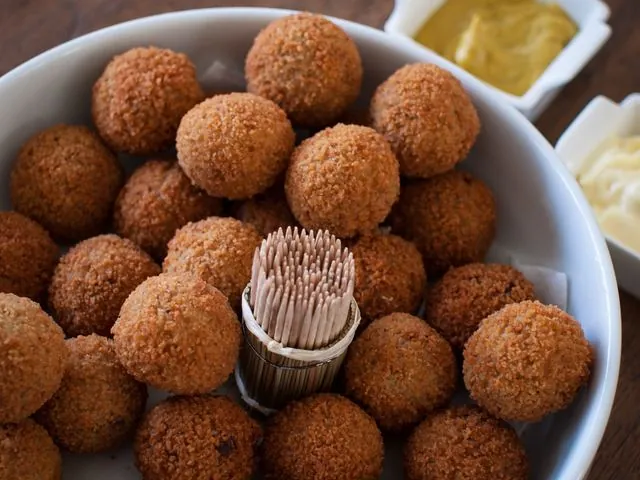 Bitterballen