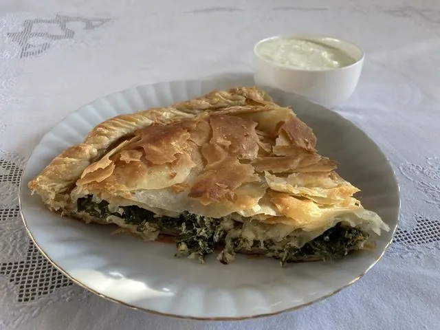 Byrek albanés de espinaca