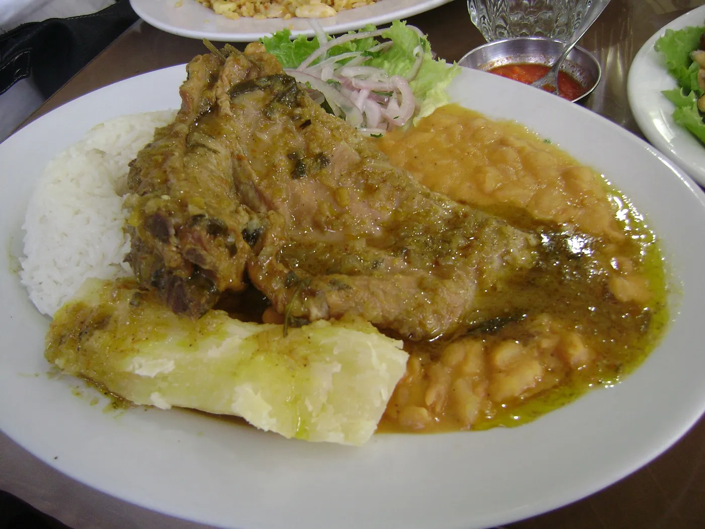 Cabrito con frejoles
