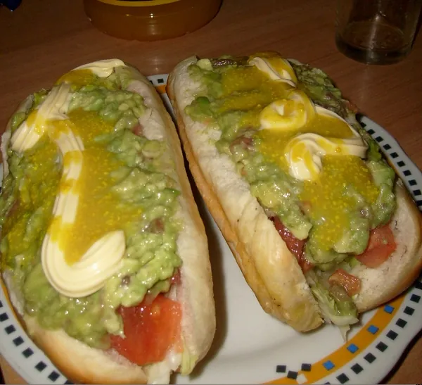 Completo (y sus variantes: italiano, dinámico, as)