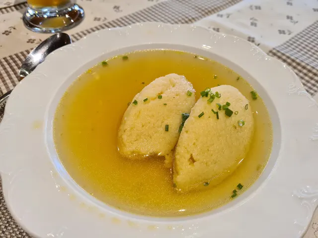 Grießnockerlsuppe