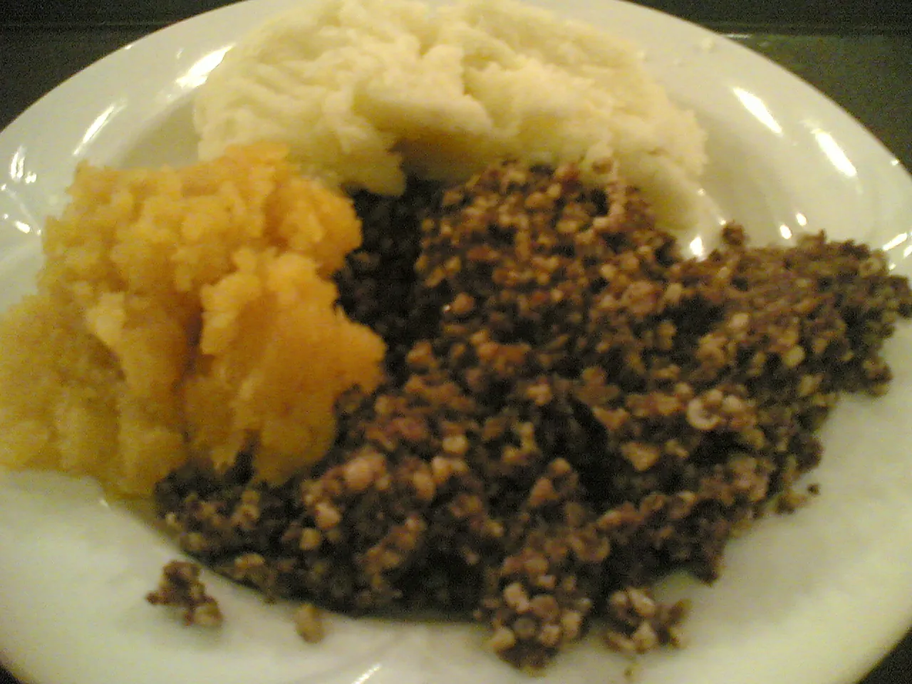 Haggis con neeps y tatties