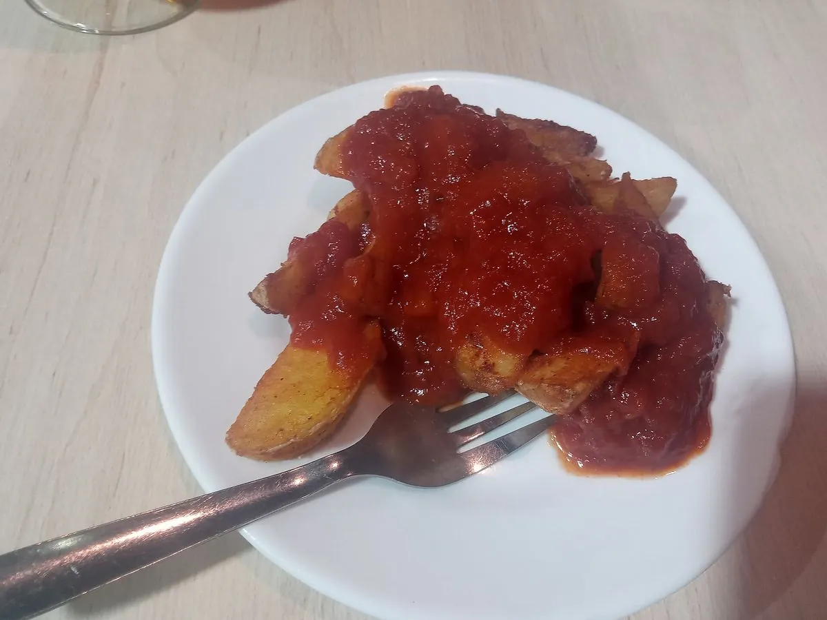 Patatas bravas