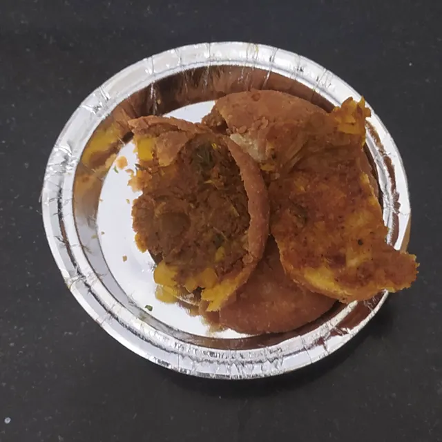 Pyaaz kachori