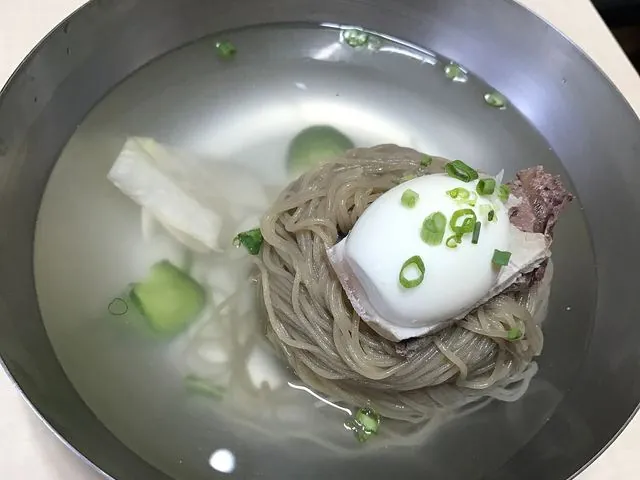 Naengmyeon de Pionyang
